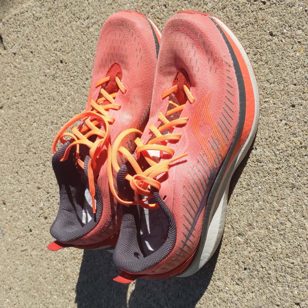 Women's Saucony Endorphin Speed 2